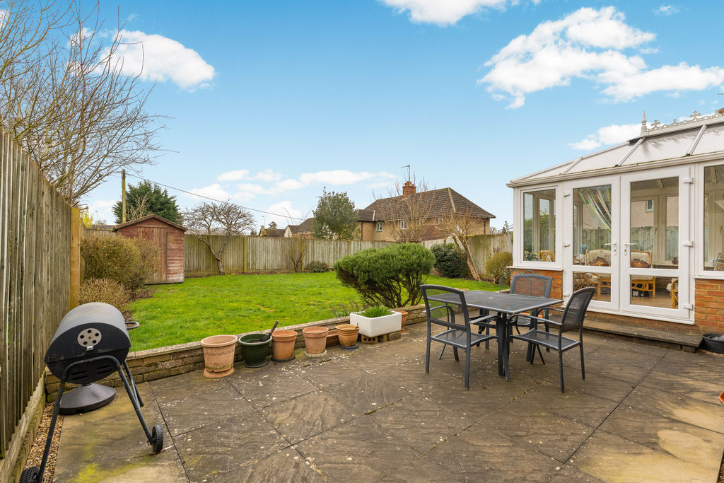 Astrop Gardens Kings Sutton